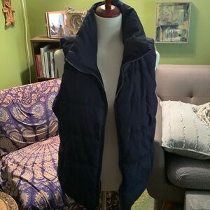 Old Navy Puffer Vest Size Large - Like New